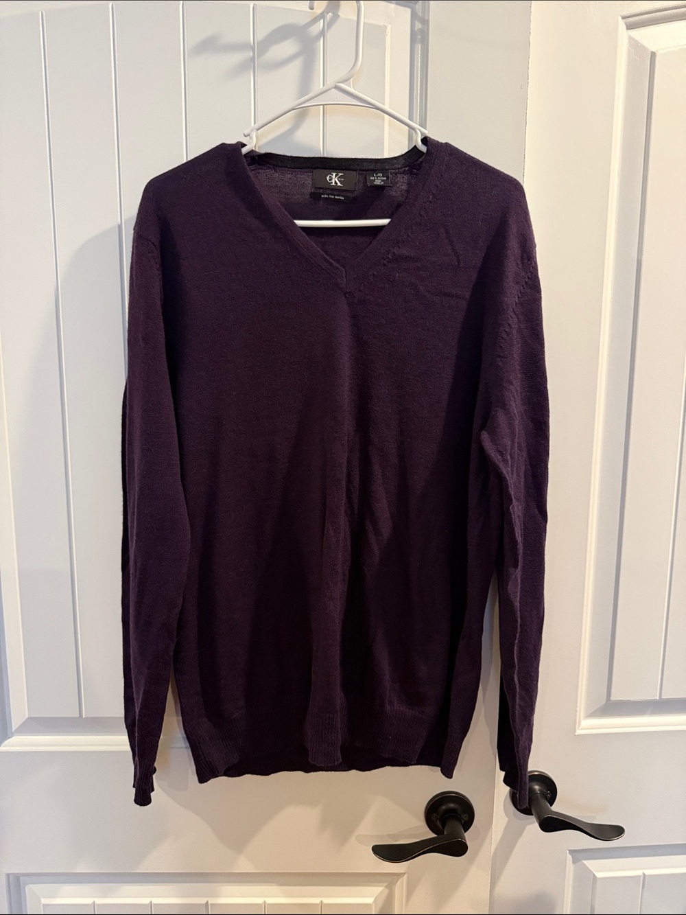 Calvin Klein 100% Merino Wool V-Neck Sweater - Plum